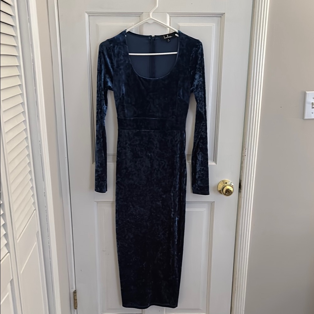 Lulu's Navy Velvet Long Sleeve Dress